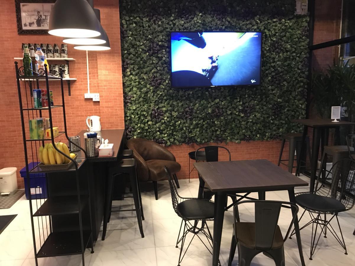 Ferb Guest House Patong Экстерьер фото